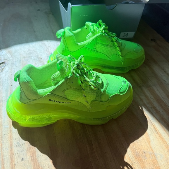 Balenciaga Men's Yellow Triple S Sneaker 'Fluo' Size 10 - Picture 2 of 11